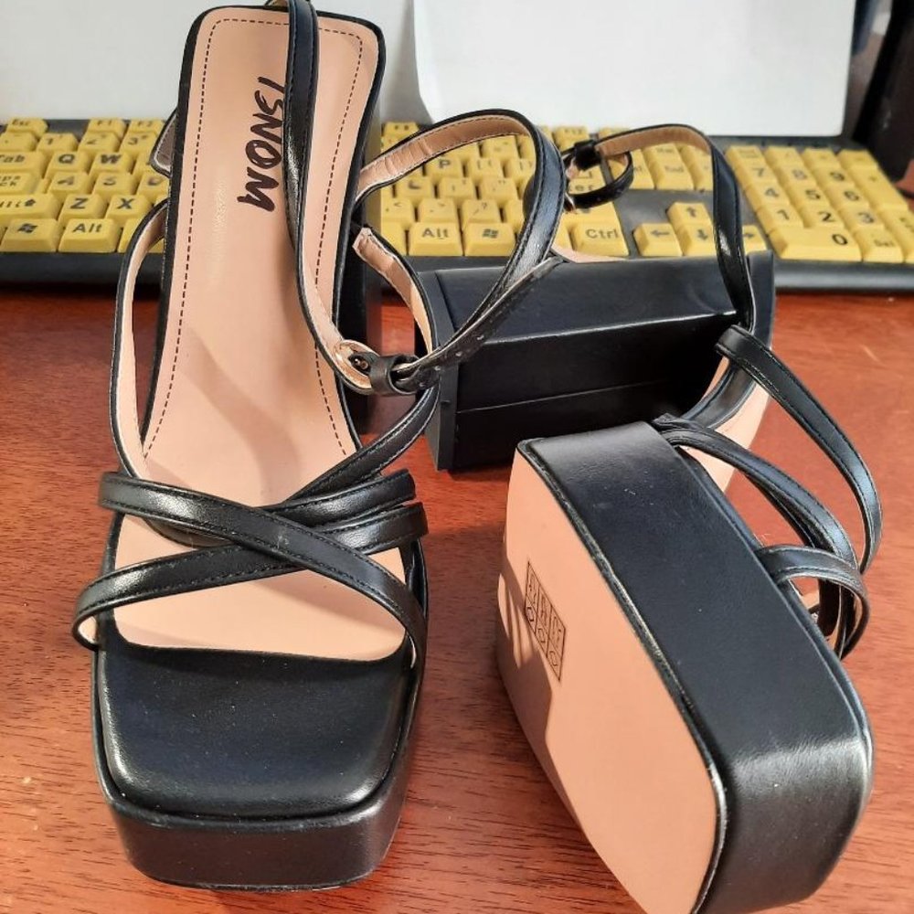 New ! Isnom Platform, Block Heel Sandals Open Squ… - image 1